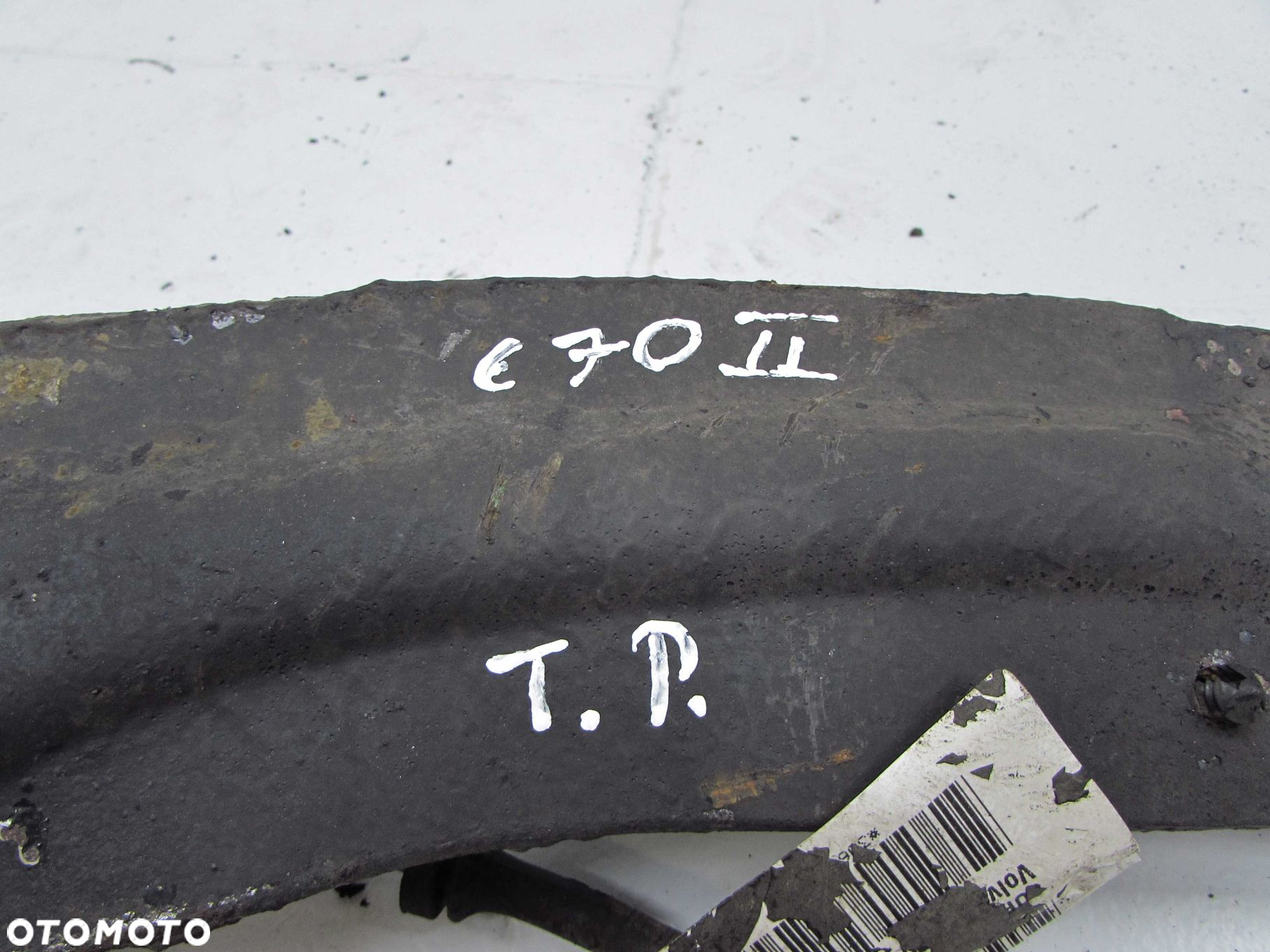 VOLVO C70 06-13 PIASTA ZWROTNICA WAHACZ TYL PRAWA - 7