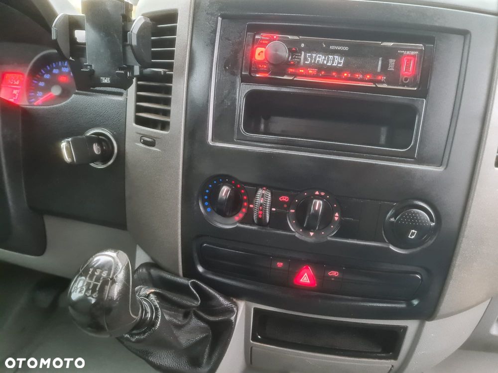 Volkswagen CRAFTER - 31