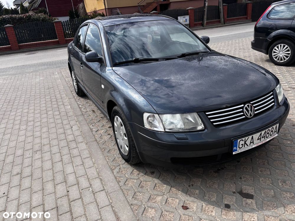 Volkswagen Passat 1.9 TDI Comfortline - 2