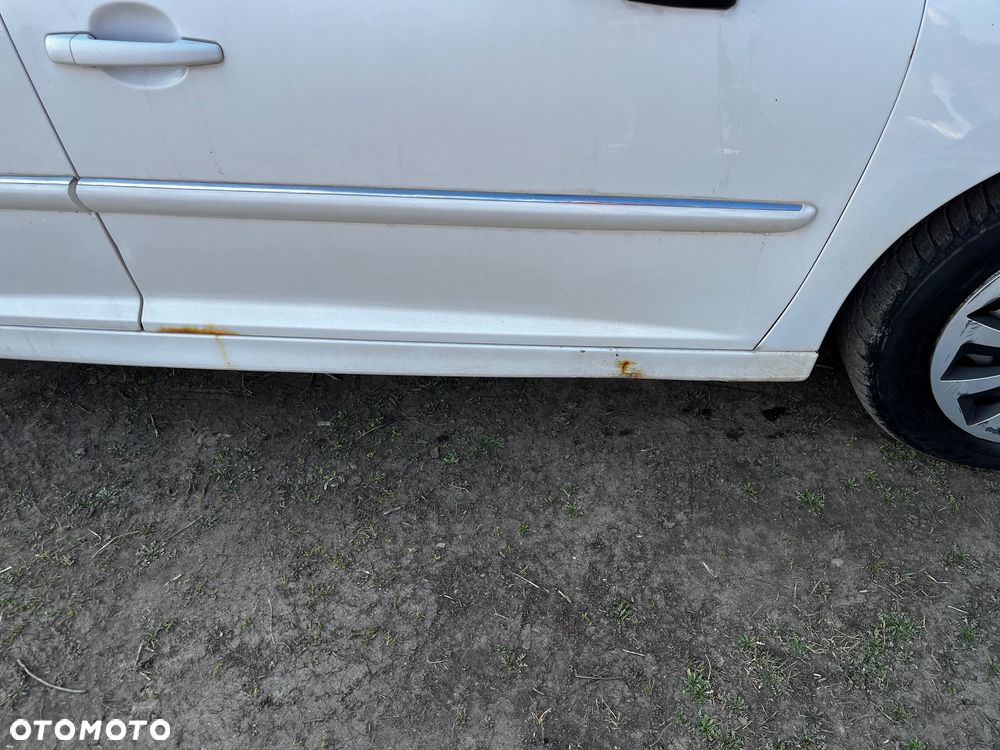 Peugeot 207 1.4 16V Trendy - 4