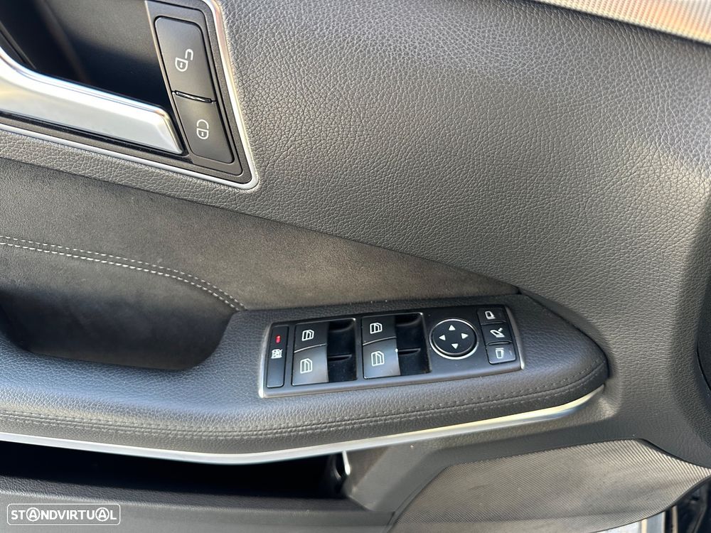 Mercedes-Benz E 300 Bluetec Hybrid Avantgarde - 21
