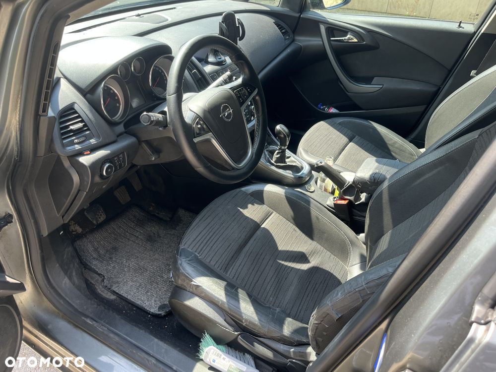 Opel Astra 1.4 T Business EU6 - 18