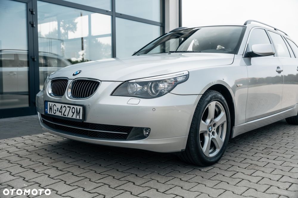 BMW Seria 5 525d xDrive Edition Exclusive - 1