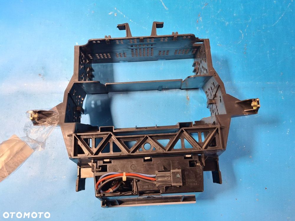 AUDI A3 8L LIFT RAMKA RADIA - 2