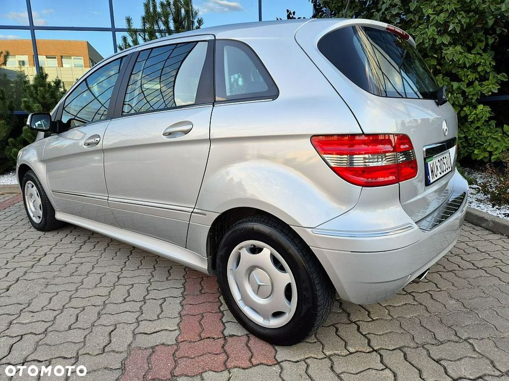 Mercedes-Benz Klasa B 160 BlueEff EU5 - 18