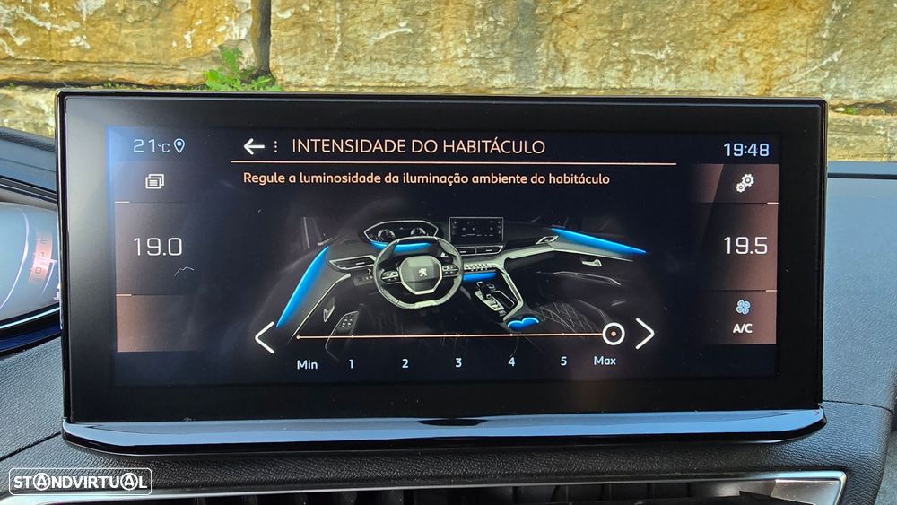 Peugeot 5008 1.5 BlueHDi GT EAT8 - 32