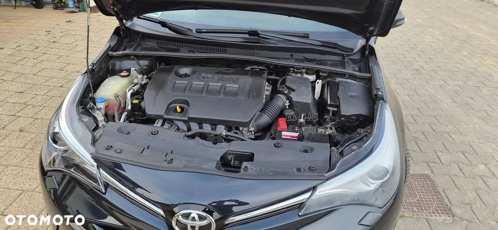 Toyota Avensis - 13