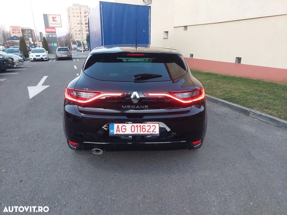 Renault Megane ENERGY dCi 110 Start & Stop Bose Edition - 29