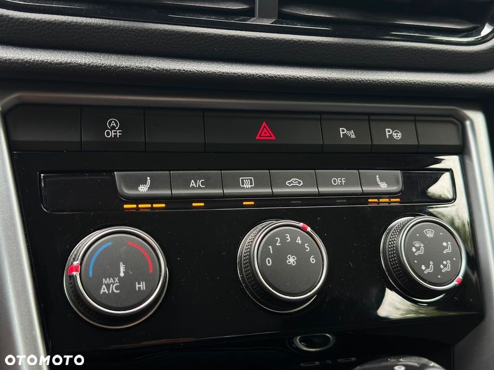 Volkswagen T-Roc 1.5 TSI Life DSG - 21