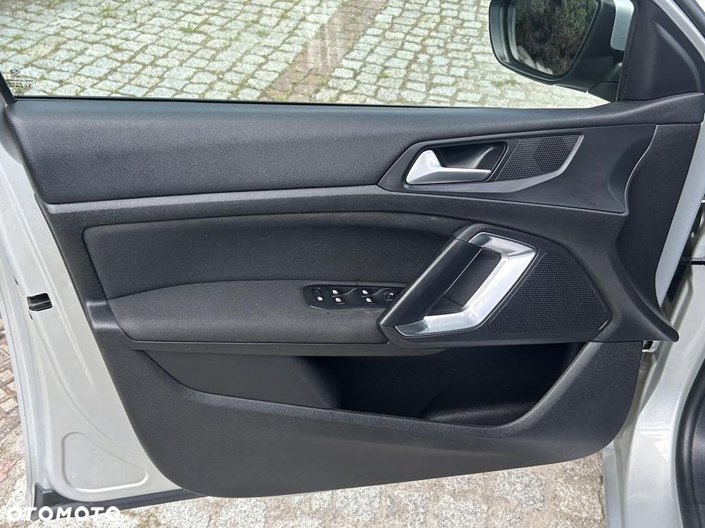 Peugeot 308 BlueHDi 120 Stop & Start Business-Line - 33