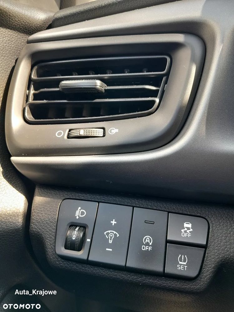 Kia RIO VAN - 21