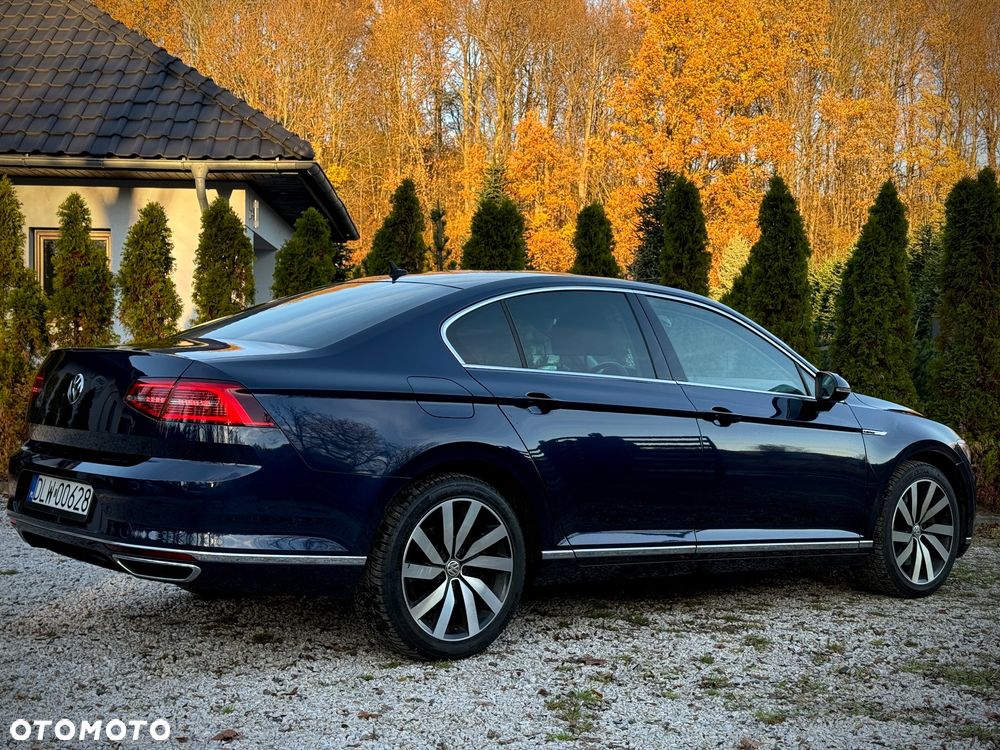 Volkswagen Passat 2.0 TDI 4Mot Elegance DSG - 3