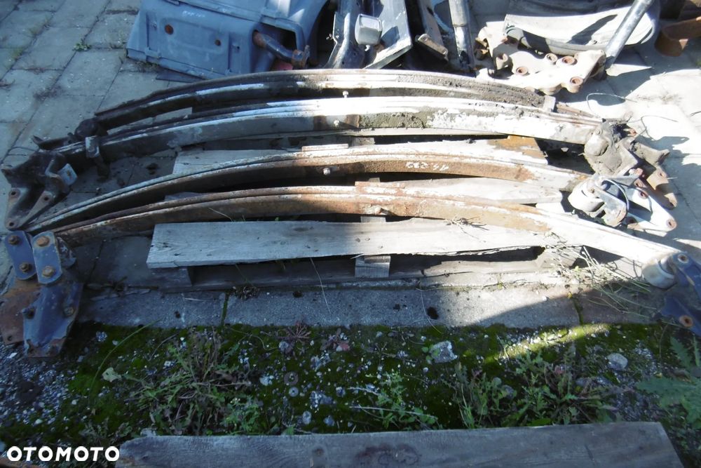 Resor Przód tył Man F90 - 1