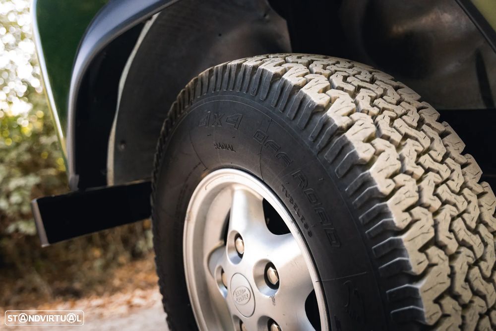 Land Rover Defender 90 2.5 TDi Metal Top - 19