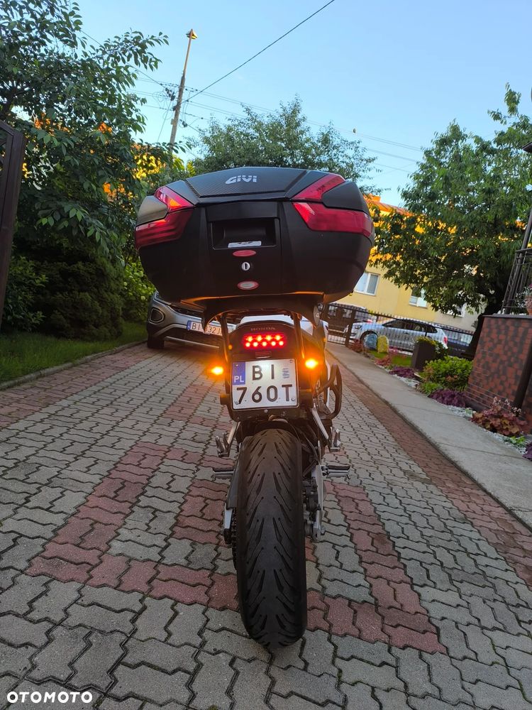Honda CB - 4