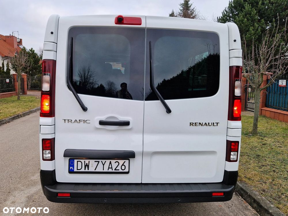 Renault Trafic 2.0 dCi - 8