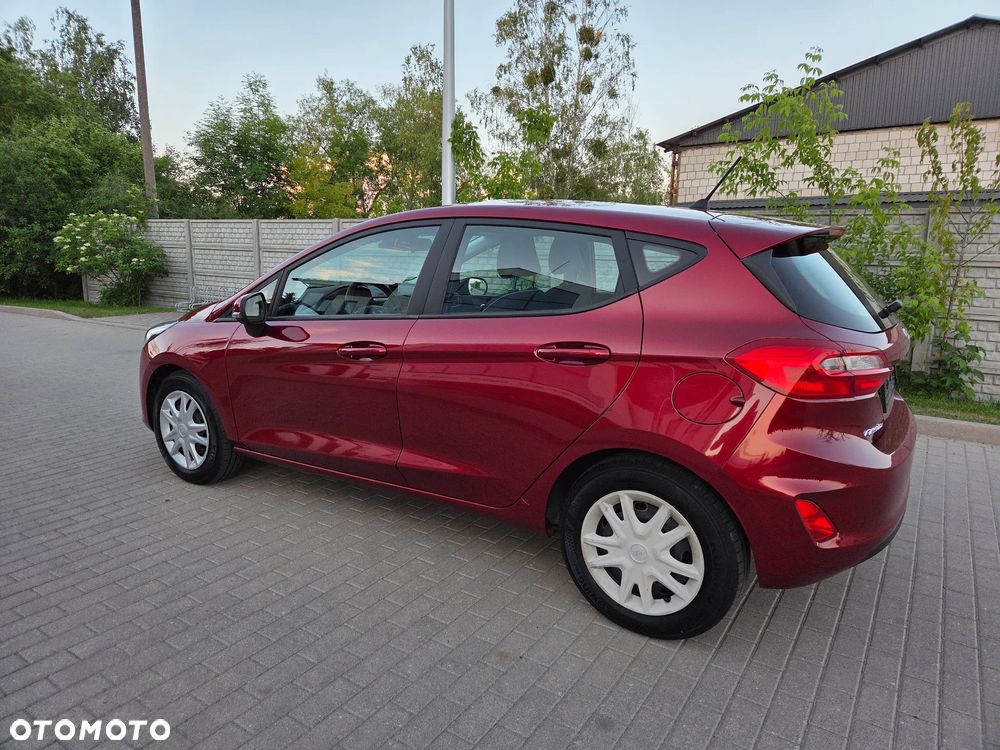 Ford Fiesta - 10