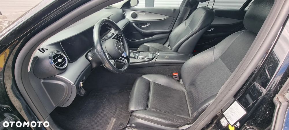 Mercedes-Benz Klasa E 200 d 9G-TRONIC Night Edition - 7