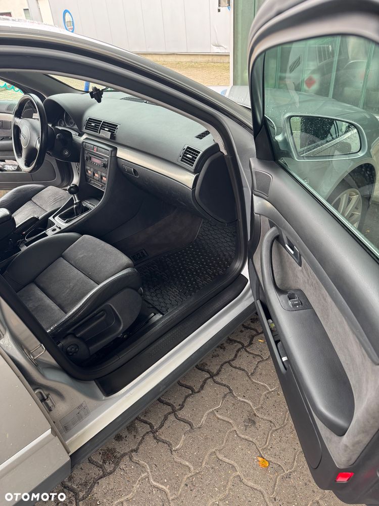 Audi A4 Avant - 21