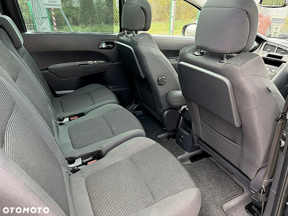 Peugeot 5008 - 12
