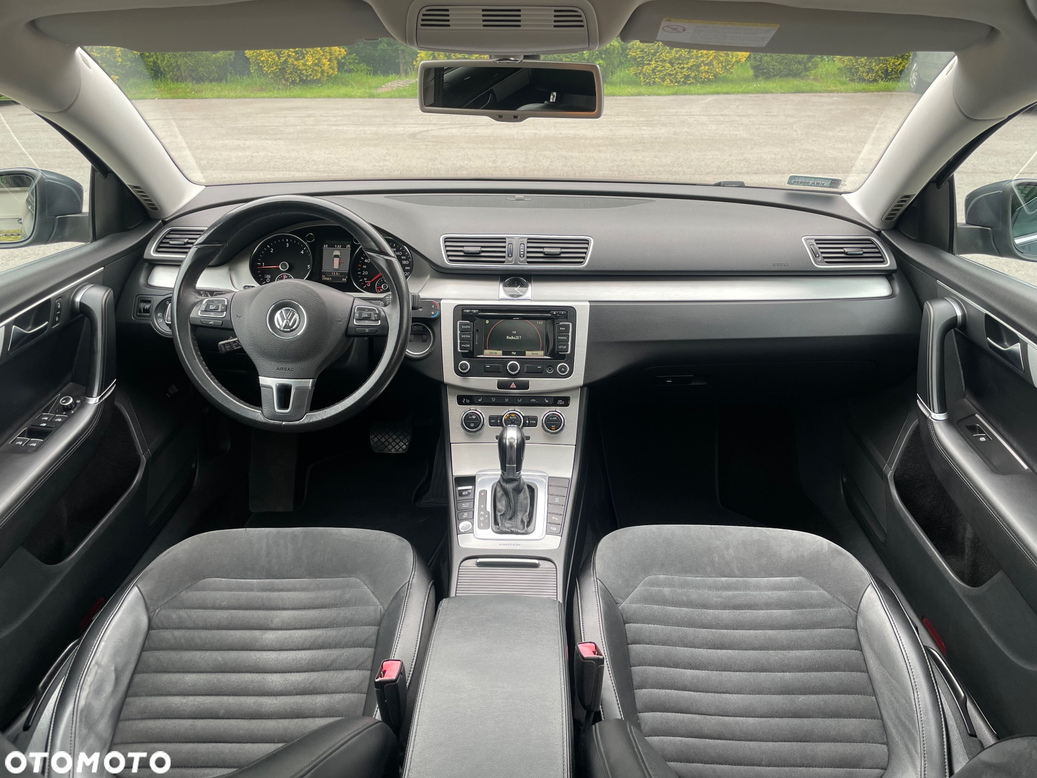 Volkswagen Passat 2.0 TDI 4Mot Highline DSG - 13