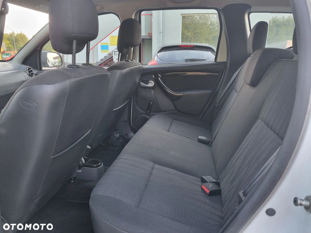 Dacia Duster 1.6 16V 105 4x4 Prestige - 25