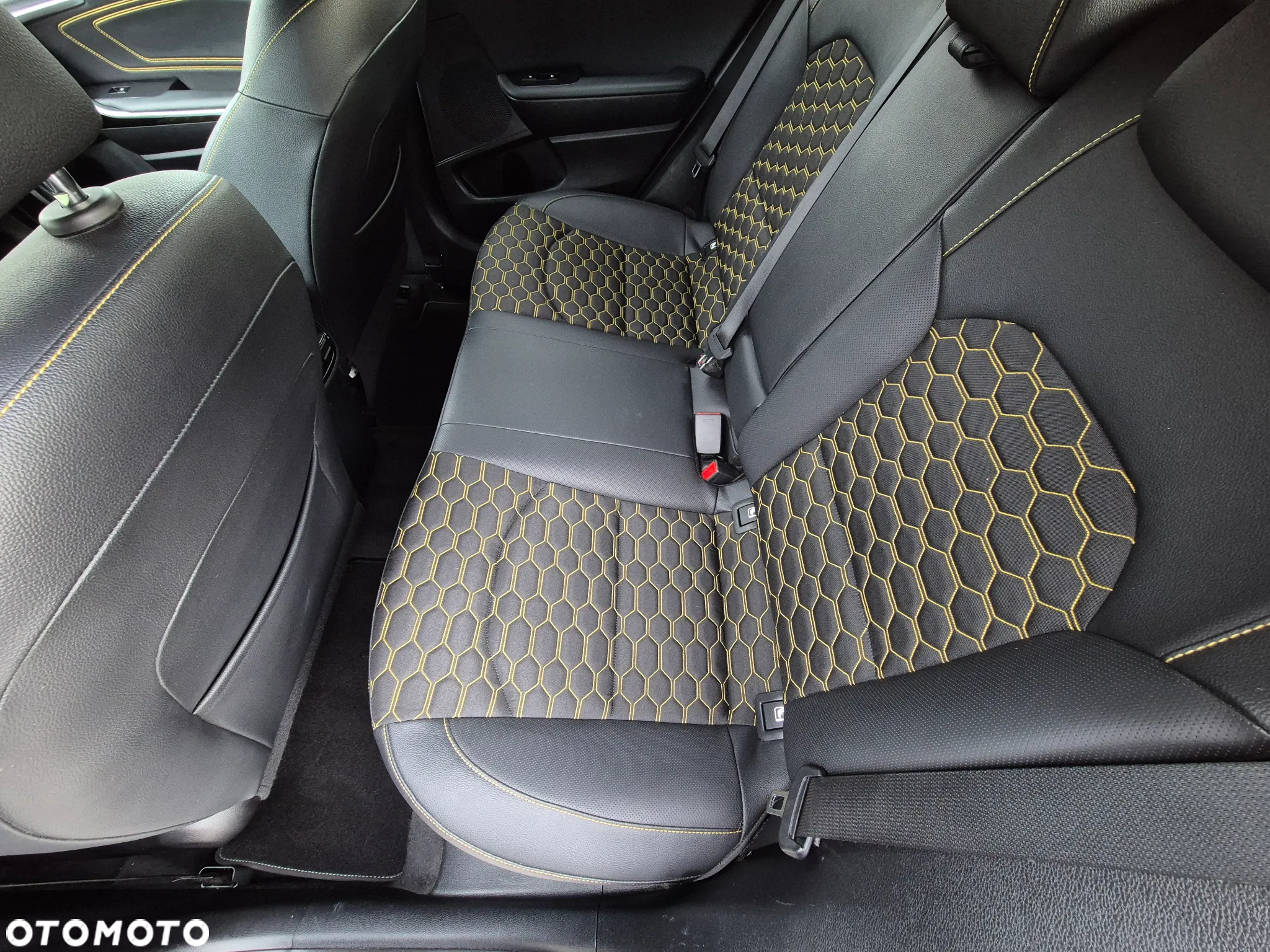 Kia XCeed 1.4 T-GDI OPF DCT7 PLATINUM EDITION - 14