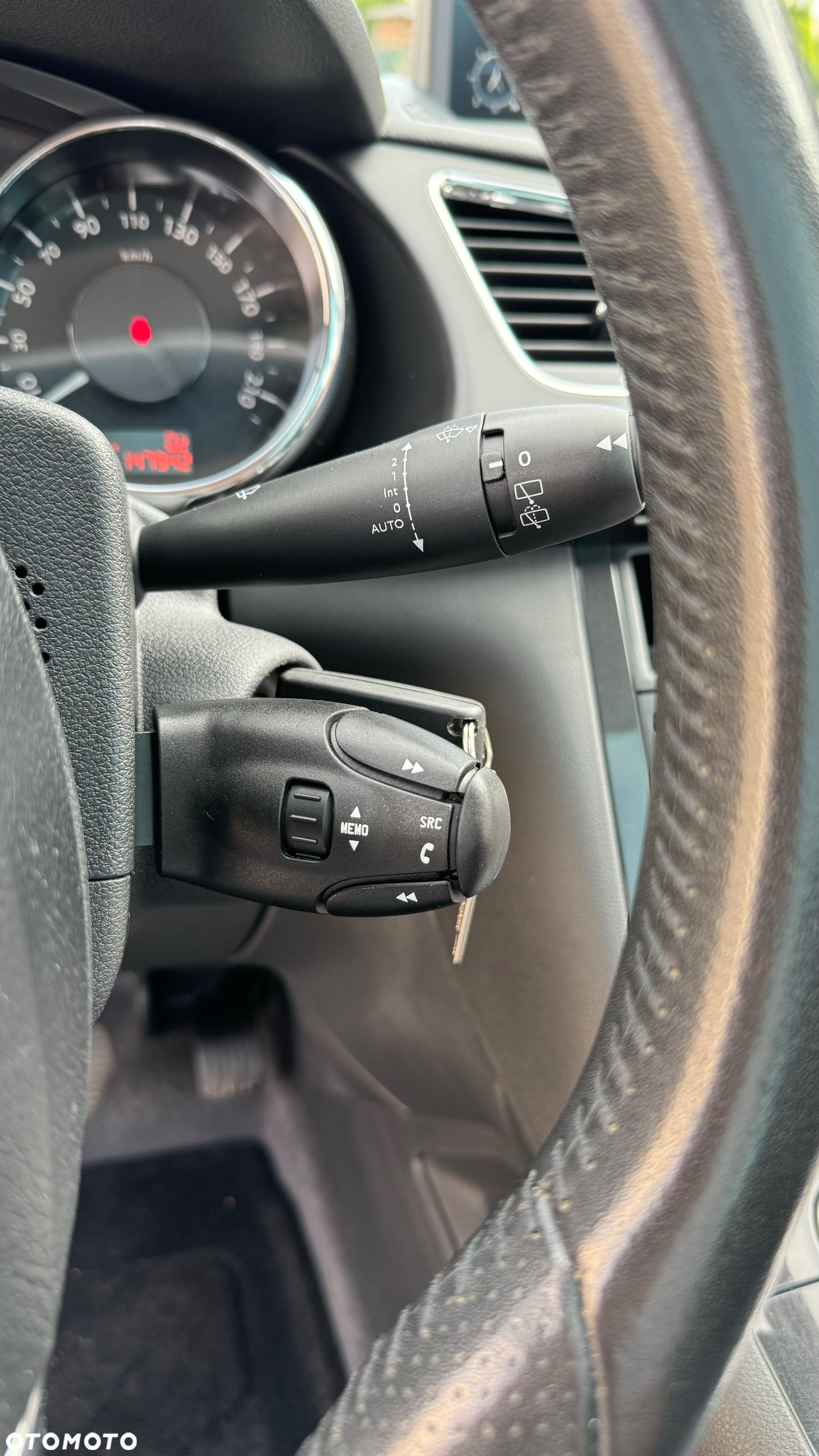 Peugeot 3008 BlueHDi 120 EAT6 Stop & Start Allure - 27