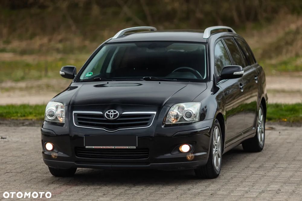Toyota Avensis 1.8 VVT-i Combi - 9