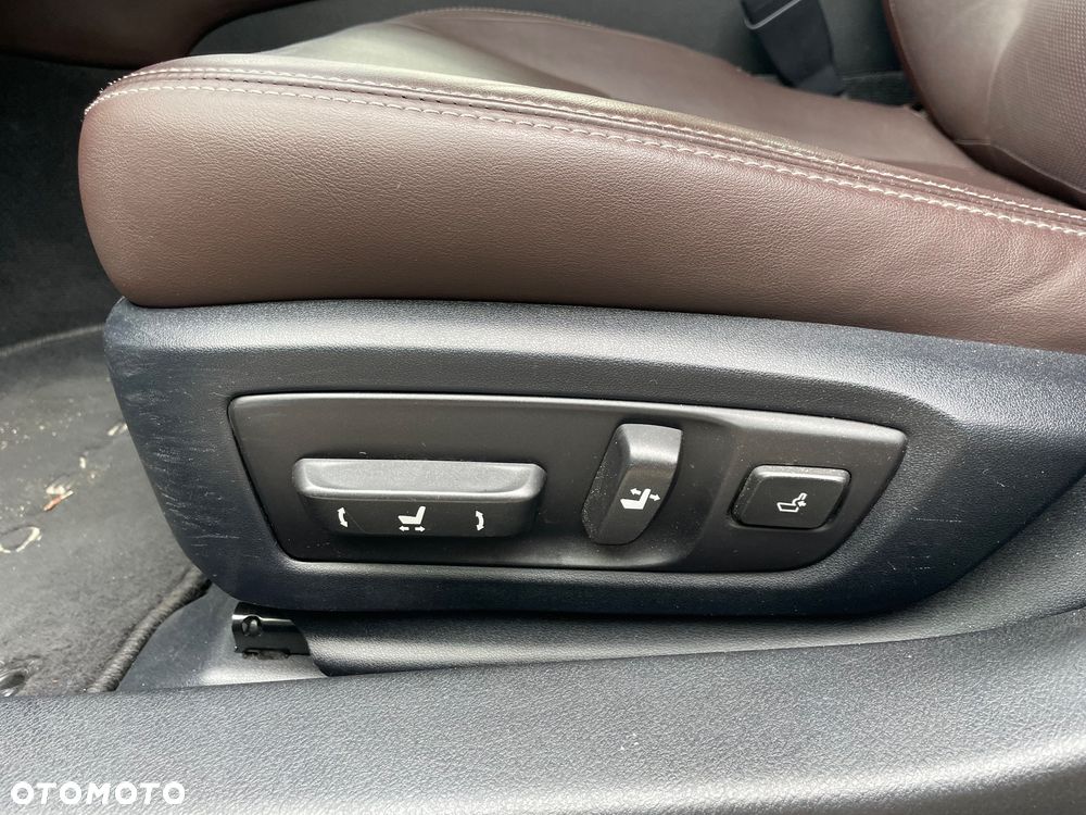 Lexus GS 200t / 300 Prestige - 2