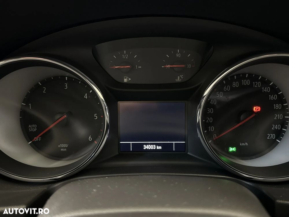 Opel Insignia - 11