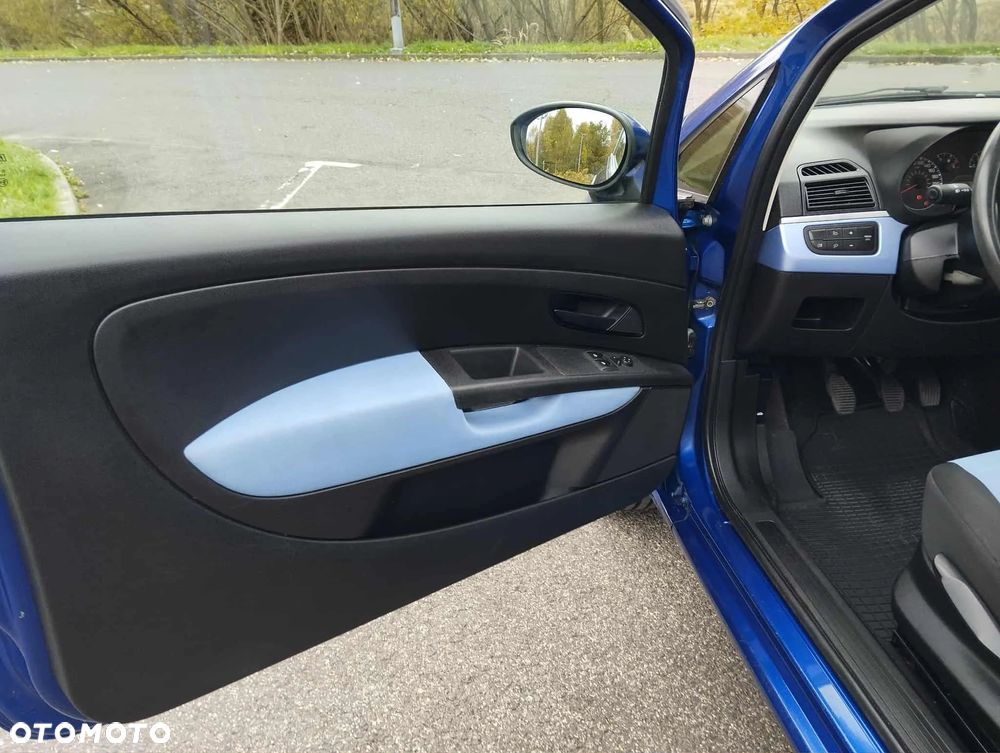 Fiat Grande Punto - 10