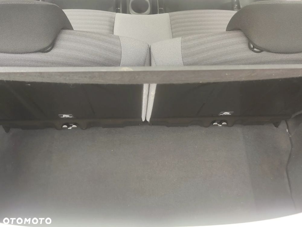 Toyota Aygo x-play - 8