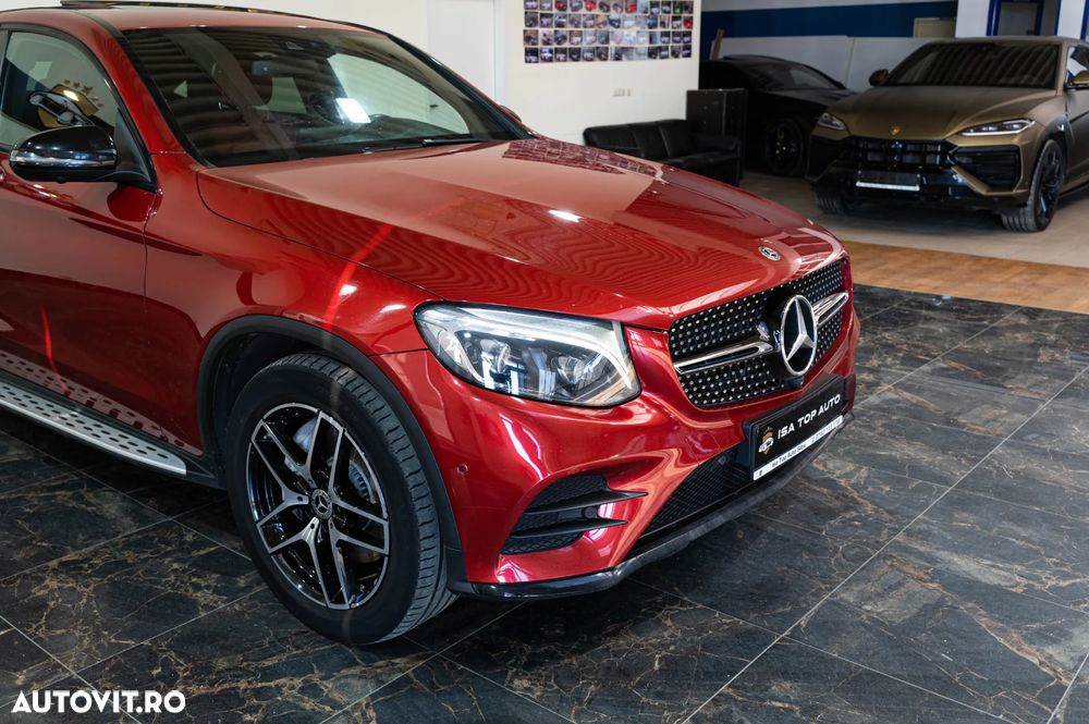 Mercedes-Benz GLC Coupe 250 4Matic 9G-TRONIC AMG Line - 9