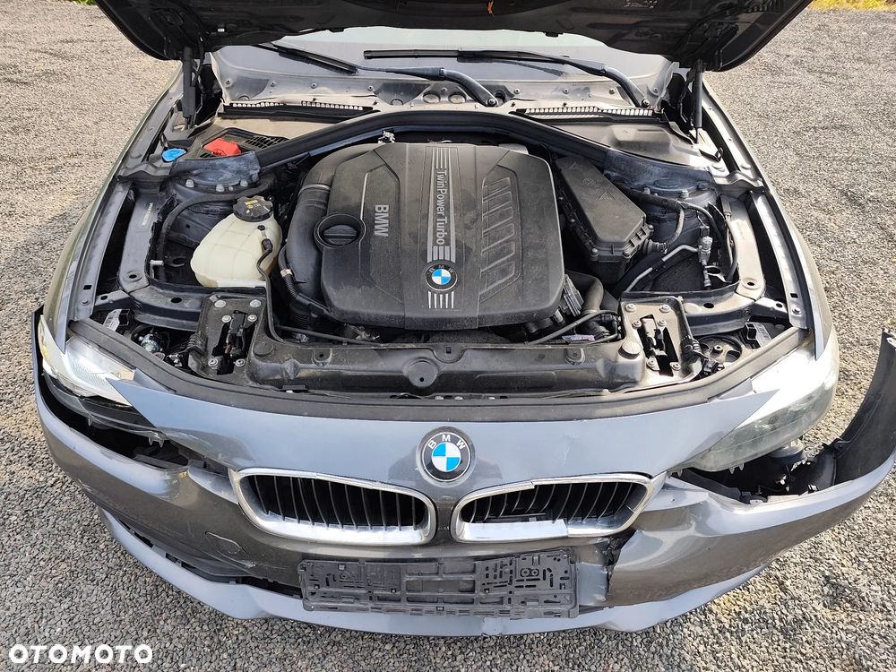 BMW Seria 3 330d xDrive Luxury Line - 39