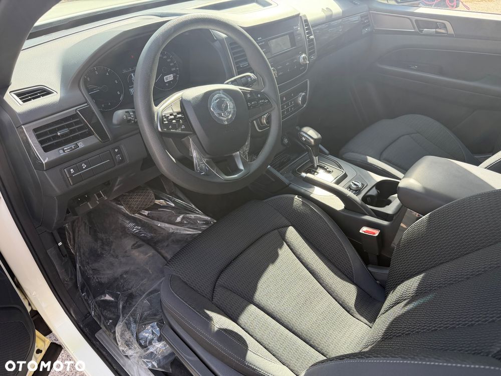 SsangYong/KGM Musso Grand 4WD Autm Crystal - 18