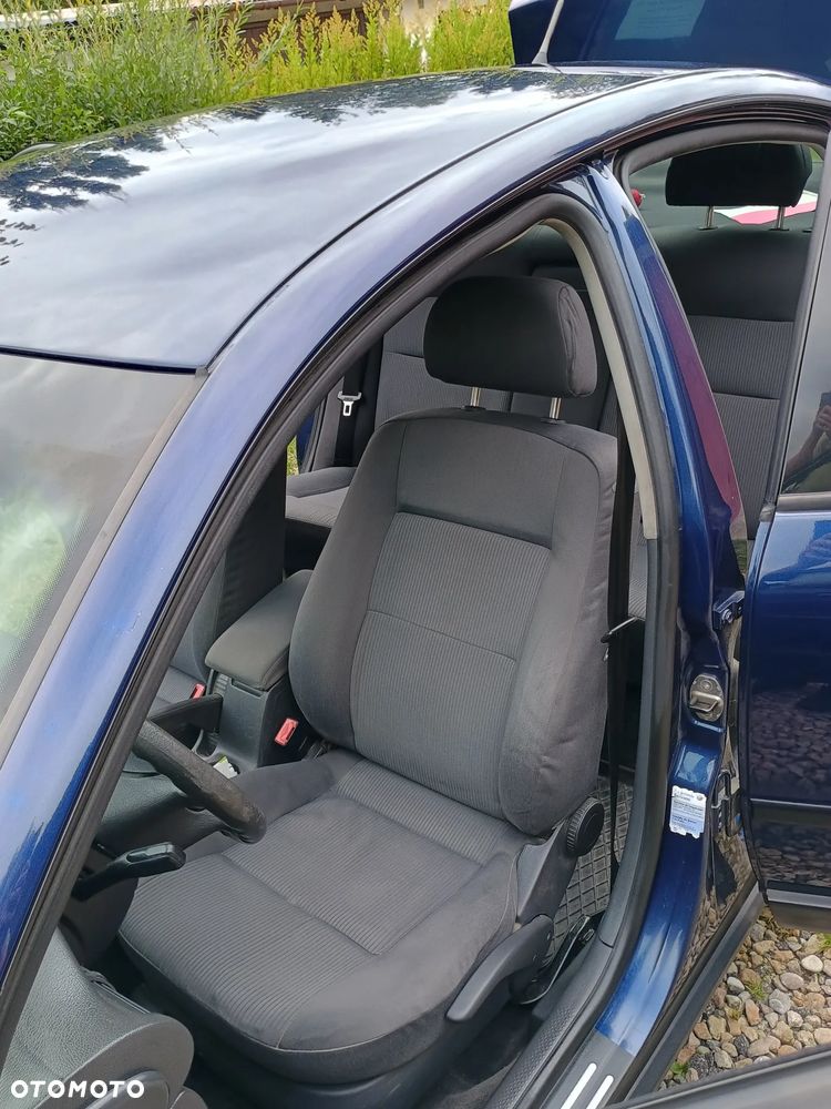 Volkswagen Passat 1.9 TDI - 18