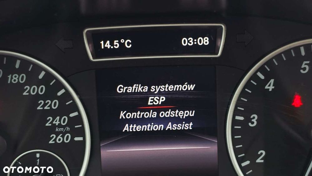 Mercedes-Benz Klasa A 180 (BlueEFFICIENCY) Urban - 24