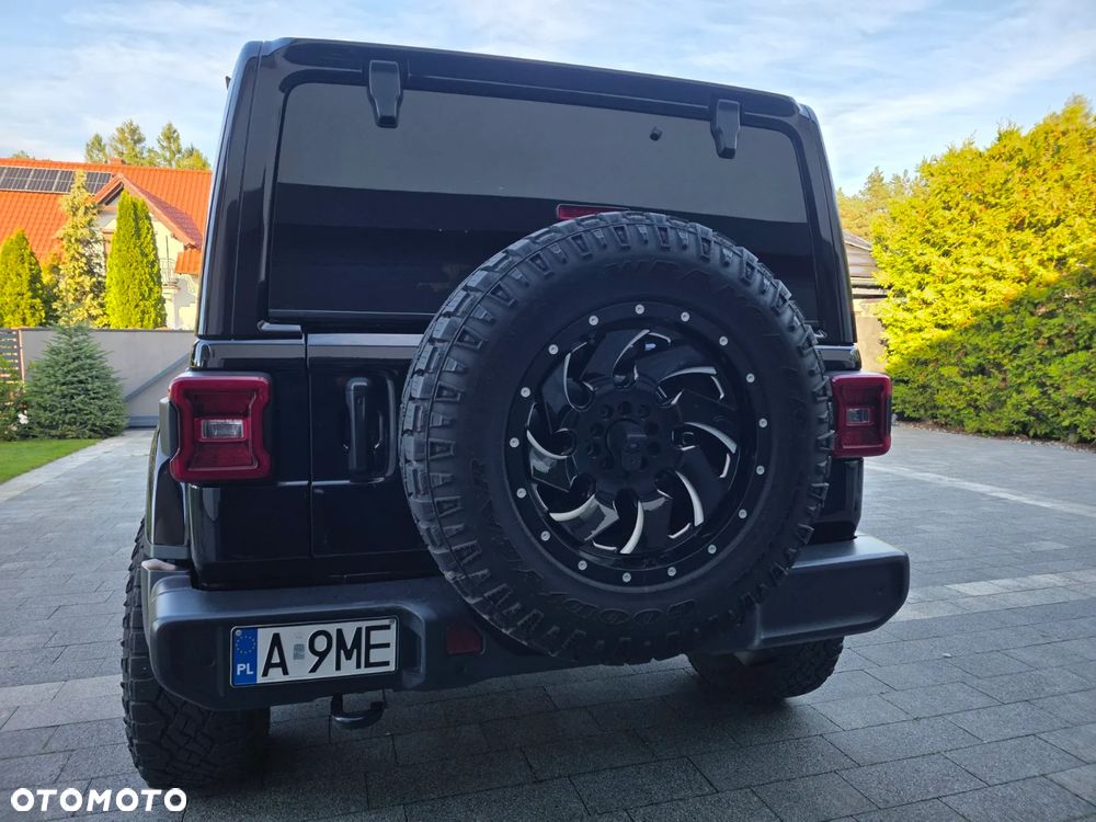 Jeep Wrangler - 12