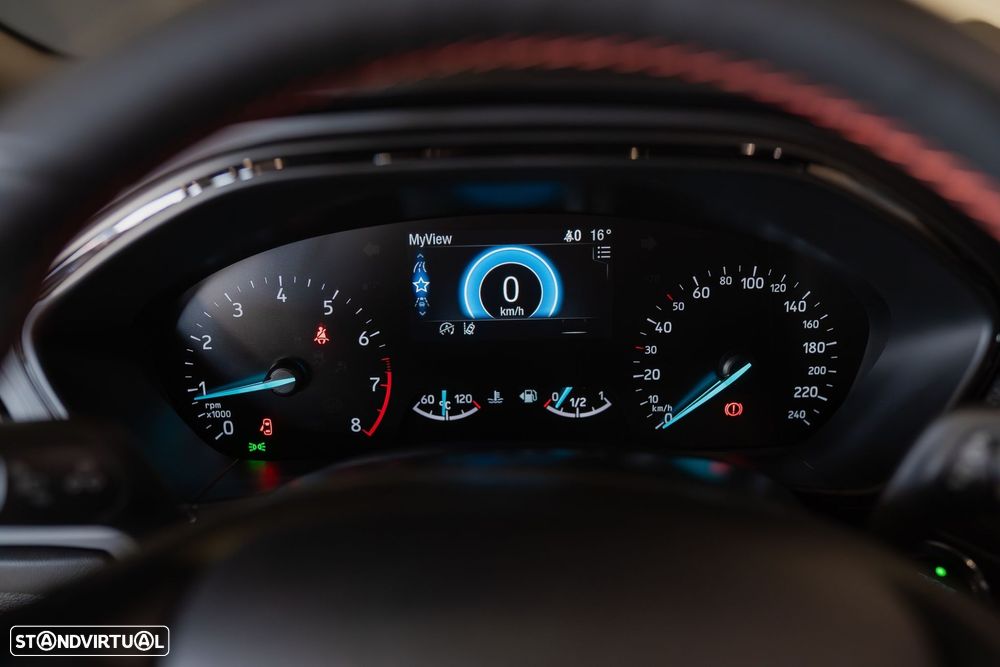 Ford Focus 1.0 EcoBoost ST-Line - 28