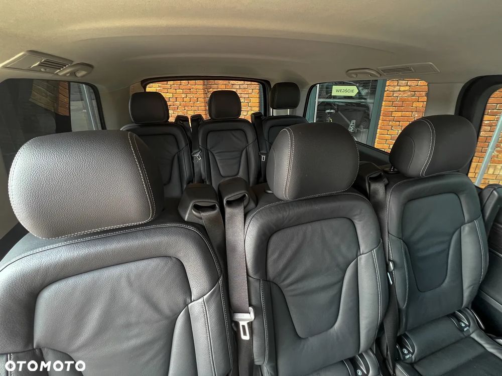 Mercedes-Benz Klasa V 300 d Extralang 4Matic 9G-TRONIC Avantgarde - 23