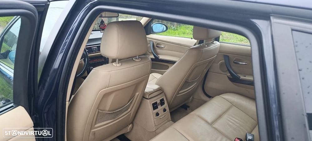 BMW 320 d Sport Auto - 6