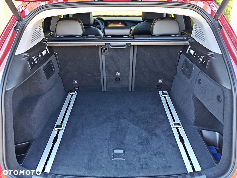 Alfa Romeo Stelvio 2.0 Turbo 16V AT8-Q4 Veloce Ti - 10