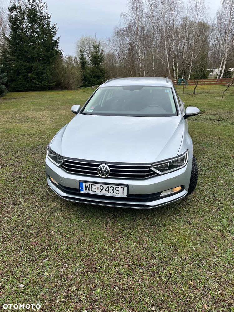 Volkswagen Passat - 4