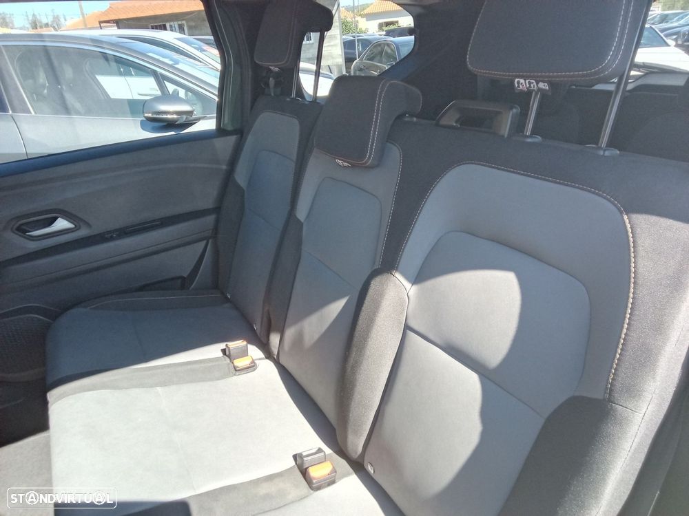 Dacia Jogger 1.0 TCe Comfort 7L - 26