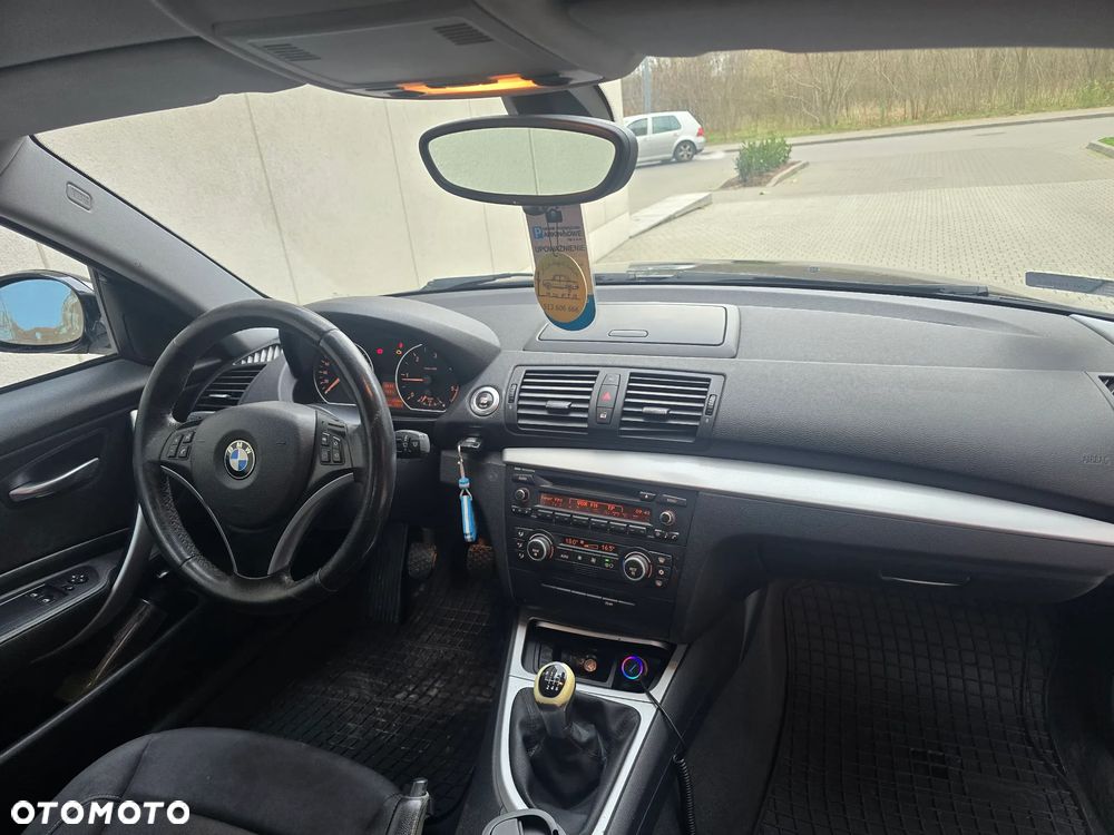 BMW Seria 1 118d - 5