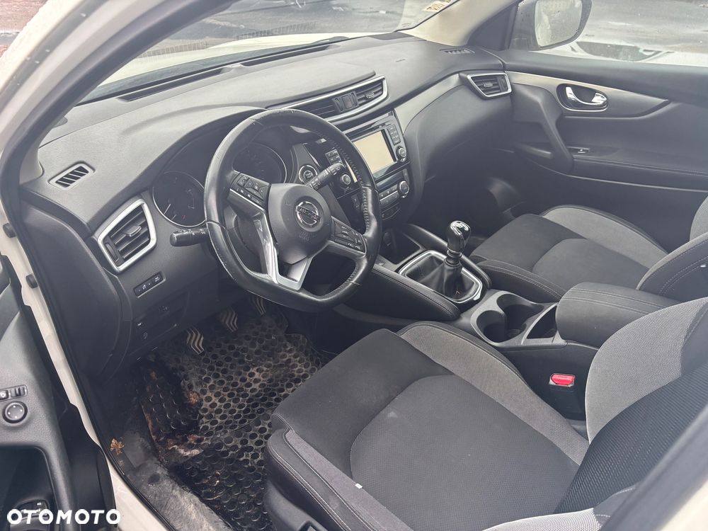 Nissan Qashqai 1.5 dCi Black Edition EU6 - 6