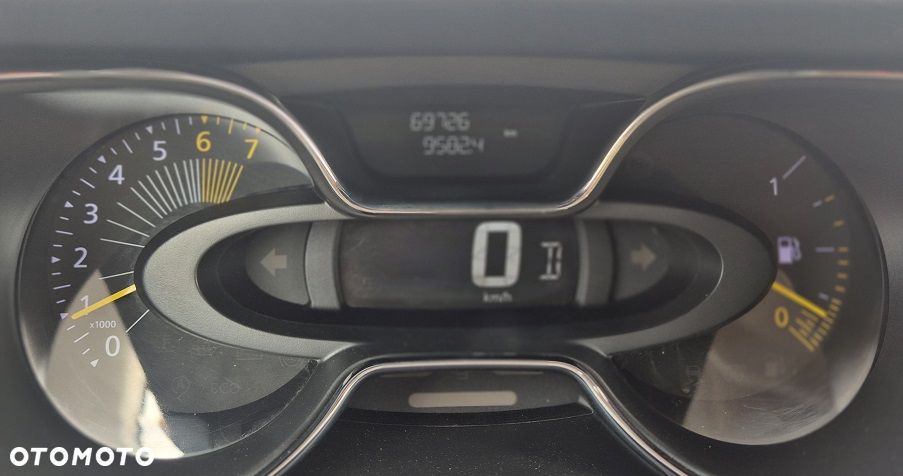 Renault Captur 1.2 TCe Helly Hansen EDC - 12