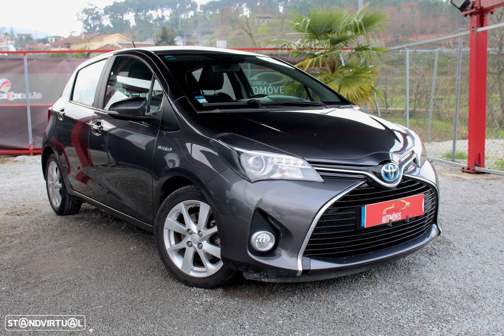 Toyota Yaris 1.5 HSD Comfort +P.Style+Navi - 2