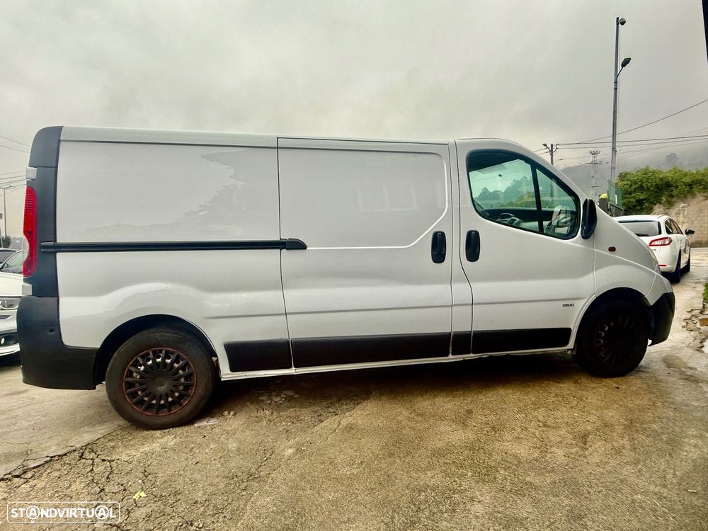 Opel Vivaro longa - 3